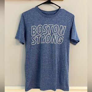 Boston Strong Graphic T-Shirt Blue Women’s Small